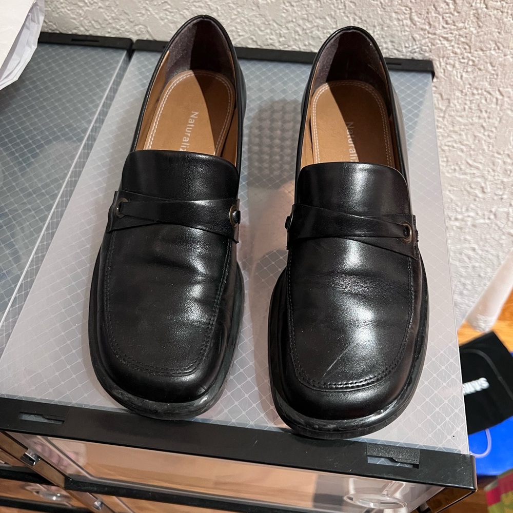 Naturalizer Women’s Black Slip-On Loafers